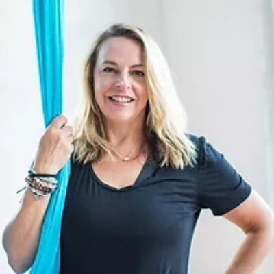 earth-and-aerial-yoga-studio-hudson-ma-s