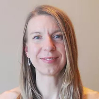keri-straka-earth-and-aerial-yoga-hudson
