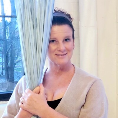 earth-and-aerial-yoga-hudson-ma-stephanie-coutant-matsen-teacher-copy_edited